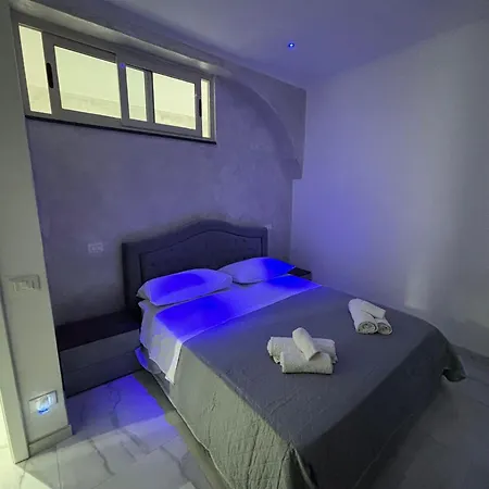 Apartment Domus Sunny Naples