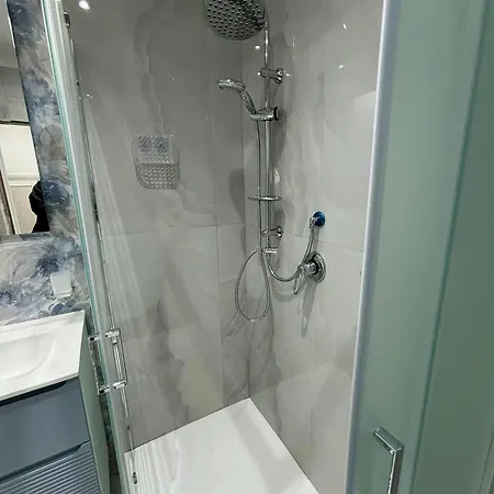 Domus Sunny Apartamento *