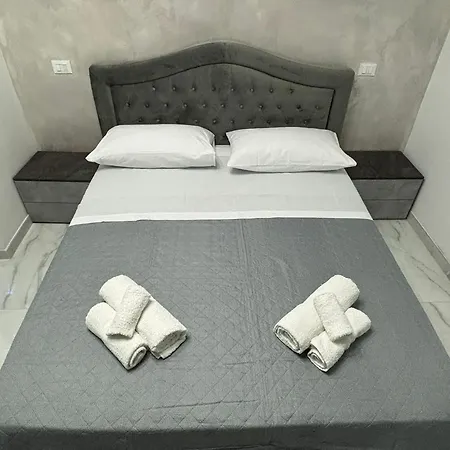 Domus Sunny Апартаменты *